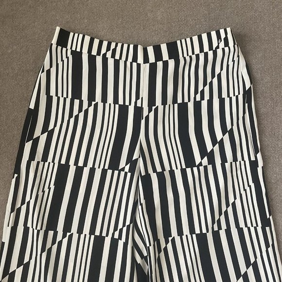 Chico's Pants Womens 2 (Size 12) Black Cream Cropped Wide Leg Ultimate Fit NEW - Picture 2 of 12
